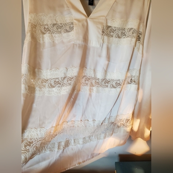 Dana B Ivory Lace Shirt - Picture 6 of 9